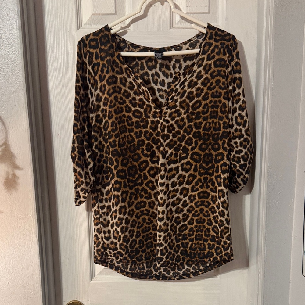 Rue21 Leopard Print V-Neck Blouse in Brown and Black